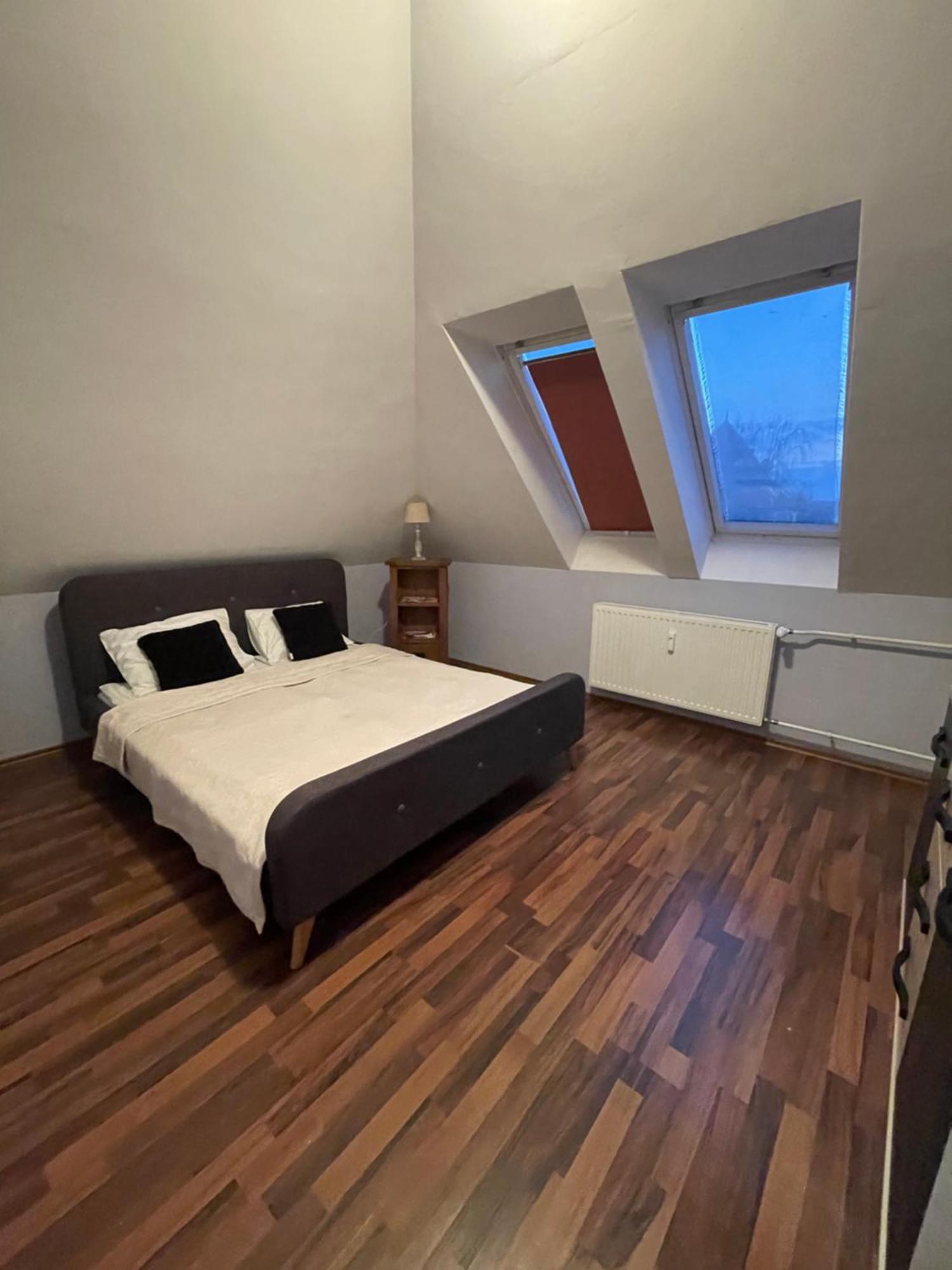 Palank Apartman Mosonmagyaróvár Exterior foto
