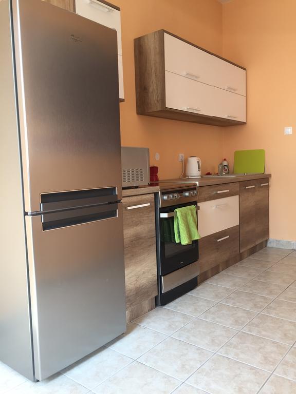 Palank Apartman Mosonmagyaróvár Exterior foto