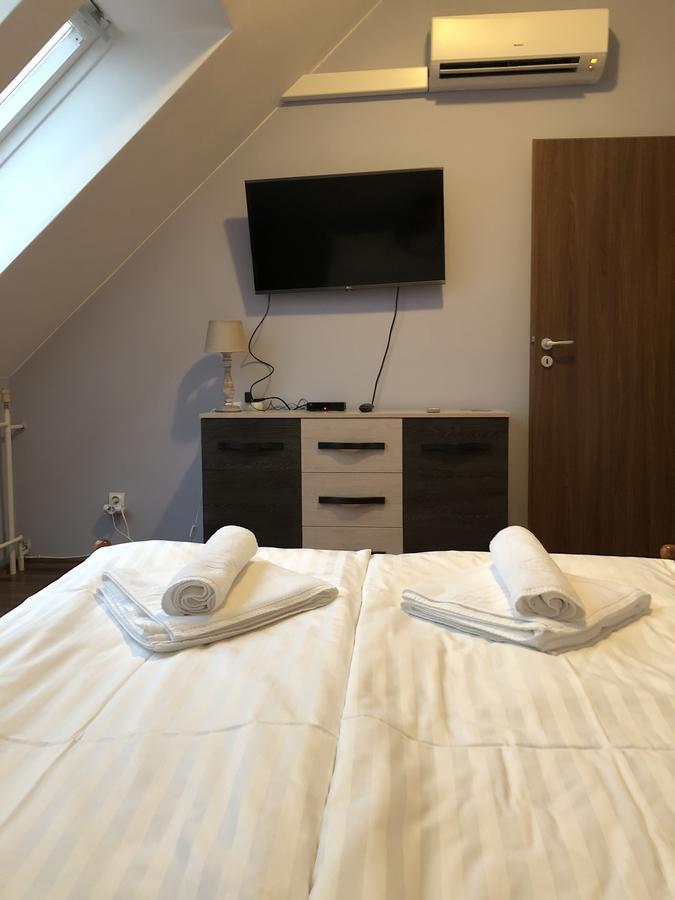 Palank Apartman Mosonmagyaróvár Exterior foto